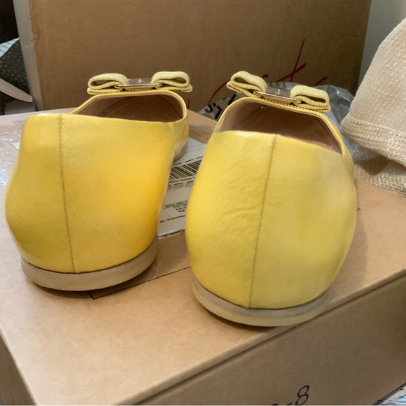 Ferragamo ballet flats in mustard - Picture 5 of 5